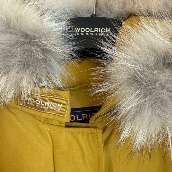 Woolrich Women's Arctic Parka in Ramar Size Small NWT - Picture 5 of 9